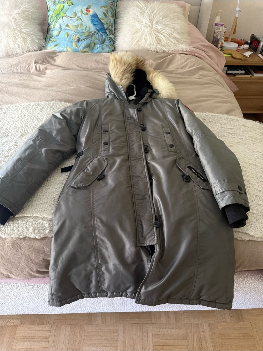Canada Goose Kensington Parka – Steel Grey – Size Small – Fur Trim